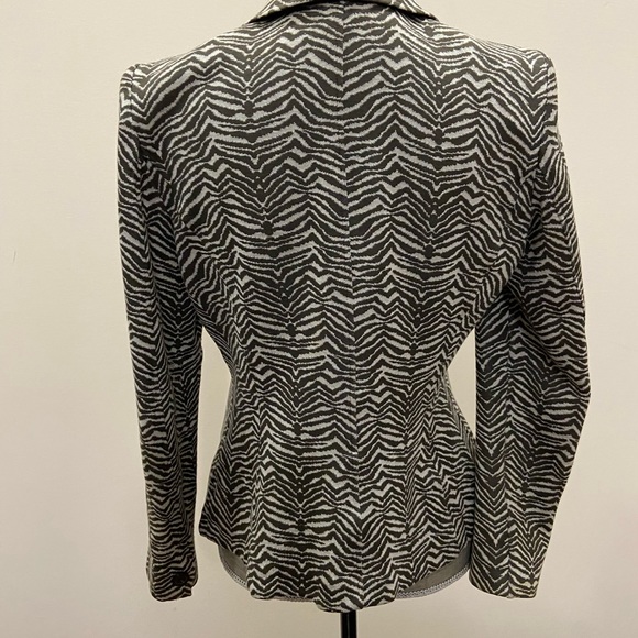 Armani Collezioni blazer with buttons - Picture 2 of 9